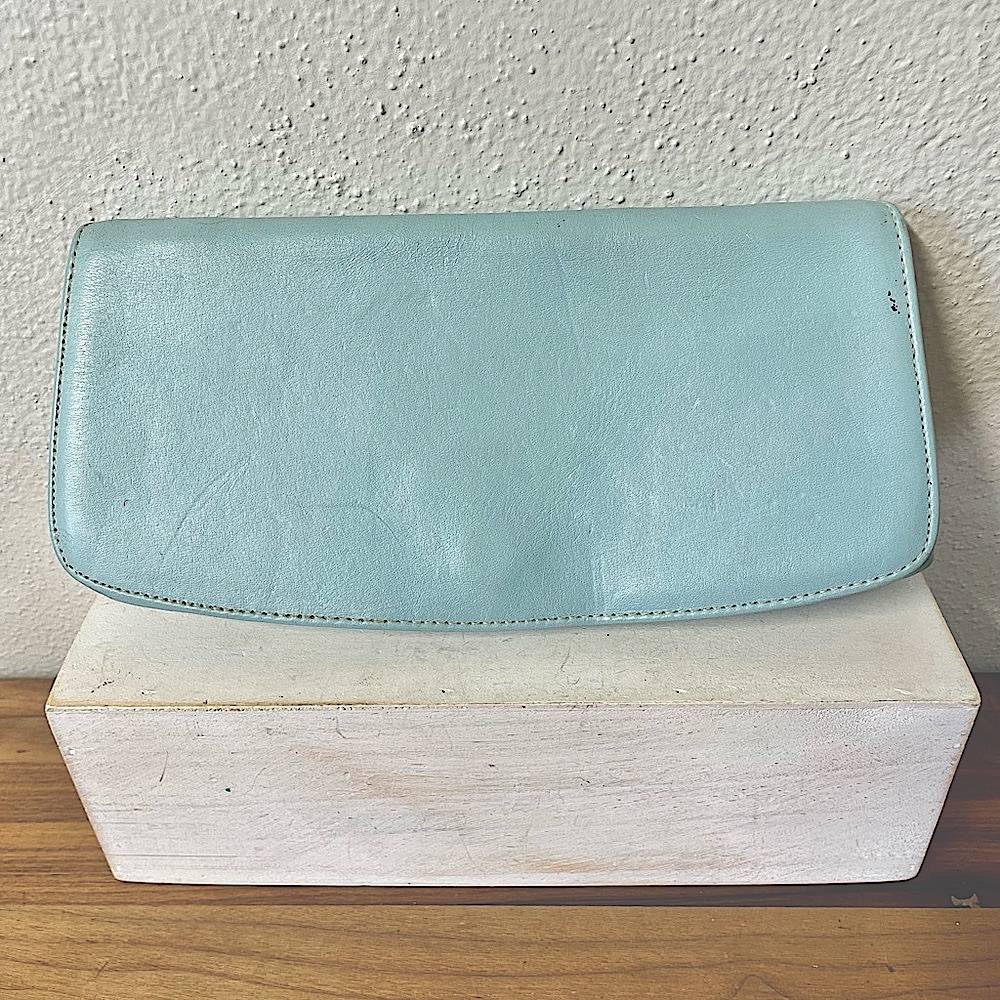 Vtg Robin’s Egg Blue Leather Wallet Clutch Snap Close Slim Mini Classic Purse